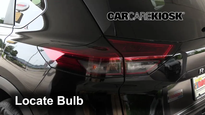 2021 Nissan Rogue S 2.5L 4 Cyl. Lights Tail Light (replace bulb)